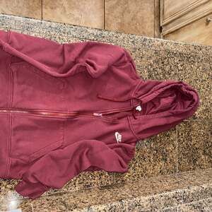 Nike Sportswear Club Fleece Full-Zip Hoodie Maroon